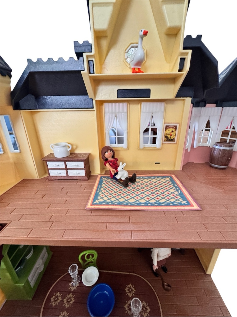 Playmobil Spirit Riding Free Lucky's Happy Home Playset (9475) - Picture 7 of 11